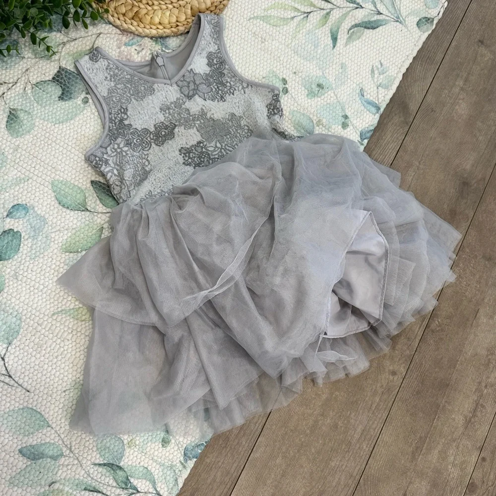 Pippa & Julie Boutique Little Girl Size 4 Formal Christmas Holiday Party Dress